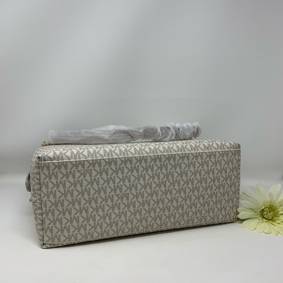 Michael Kors Large Chain Shoulder Bag - Picture 6 of 12